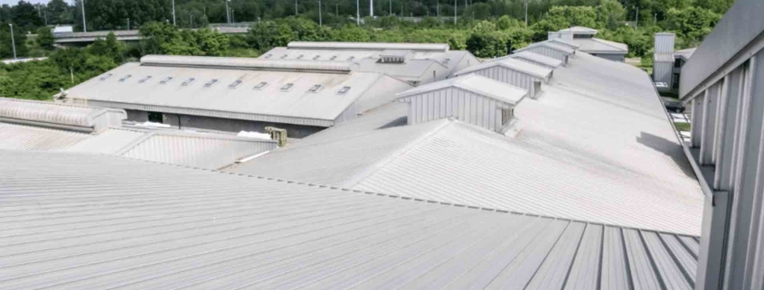 The Pros & Cons About Aluminum Roofing Panels